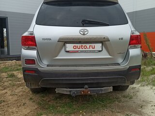 2011 Toyota Highlander II (XU40) Рестайлинг, серебристый, 1700000 рублей, вид 5