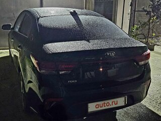 2019 Kia Rio IV, чёрный, 1820000 рублей, вид 1