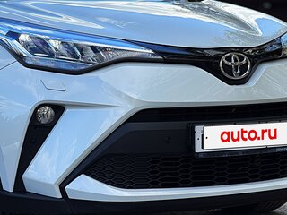 2020 Toyota C-HR I Рестайлинг, белый, 2500000 рублей, вид 4