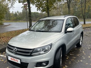 2014 Volkswagen Tiguan I Рестайлинг, серебристый, 1400000 рублей, вид 1