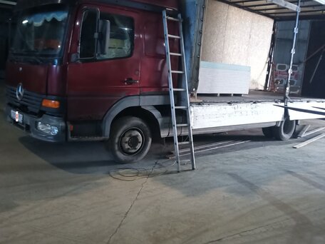 2003 Mercedes-Benz Atego, красный, 2050000 рублей, вид 5
