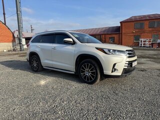 2018 Toyota Highlander III (XU50) Рестайлинг, белый, 3600000 рублей, вид 2