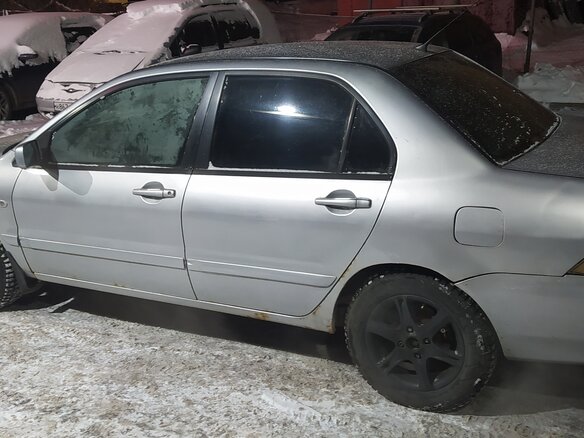 2004 Mitsubishi Lancer IX, серебристый, 240000 рублей - вид 4