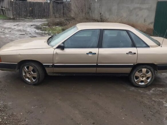 1986 Audi 100 III (C3), золотистый, 80000 рублей - вид 2