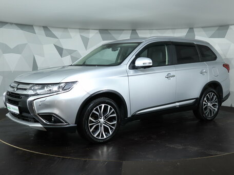 2018 Mitsubishi Outlander III Рестайлинг 2, серебристый, 1731000 рублей, вид 1