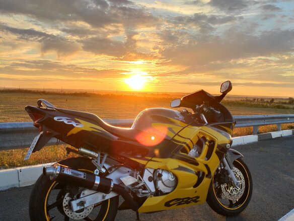 1997 Honda CBR 600F, жёлтый, 370000 рублей