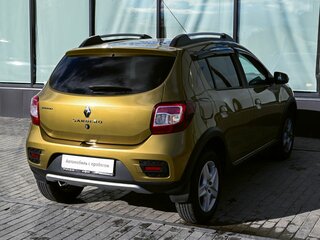 2017 Renault Sandero Stepway II, золотистый, 949000 рублей, вид 5