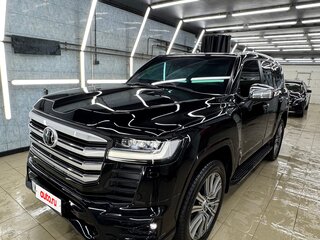 2022 Toyota Land Cruiser 300 Series, чёрный, 28000000 рублей, вид 4
