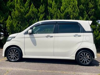 2016 Honda N-WGN I Рестайлинг, белый, 700000 рублей, вид 4
