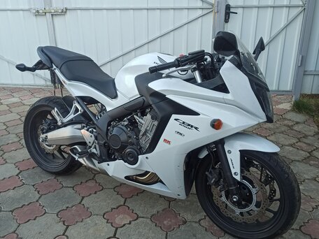 2015 Honda CBR 650F, белый, 560000 рублей, вид 1