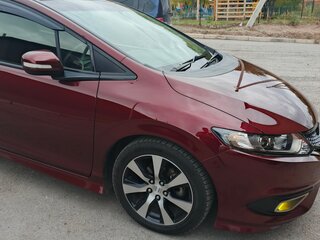 2017 Honda Jade I, красный, 1650000 рублей, вид 3