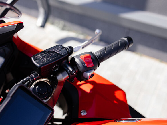 2014 Honda VFR 800, красный, 814312 рублей - вид 16