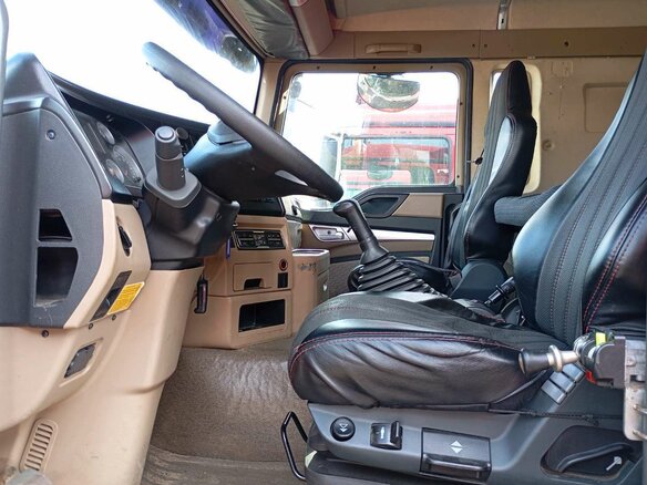 2023 Sinotruk Howo T5G, красный, 6050000 рублей - вид 8