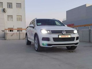 2013 Volkswagen Touareg II, белый, 4300000 рублей, вид 3