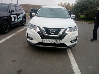2021 Nissan X-Trail III Рестайлинг, белый, 2749000 рублей, вид 3