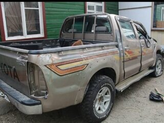 2011 Toyota Hilux VII Рестайлинг, коричневый, 700000 рублей, вид 1