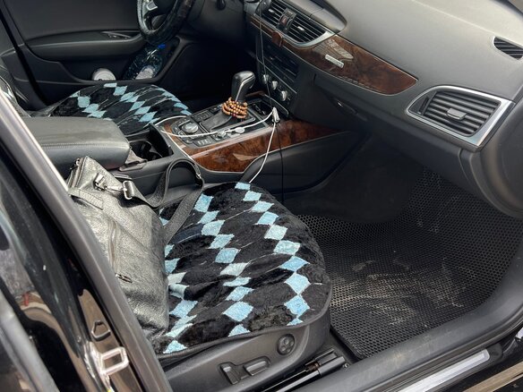 2011 Audi A6 IV (C7), чёрный, 1450000 рублей - вид 10