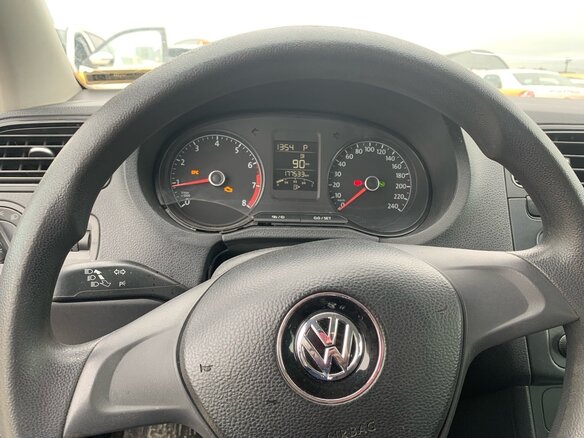 2019 Volkswagen Polo V Рестайлинг, белый, 734400 рублей - вид 7