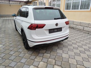 2021 Volkswagen Tiguan II Рестайлинг, белый, 3500000 рублей, вид 4