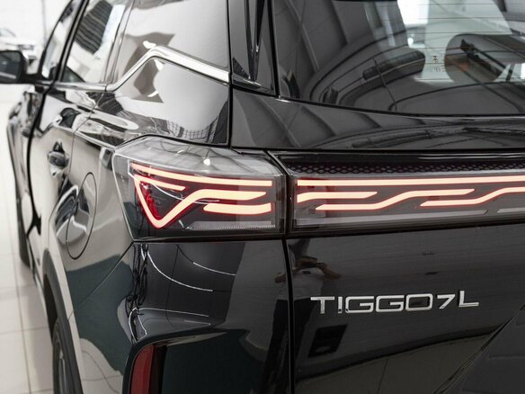 2025 Chery Tiggo 7L I, чёрный - вид 14