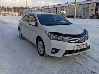 2013 Toyota Corolla XI (E160, E170, E180), белый, 1050000 рублей, вид 1