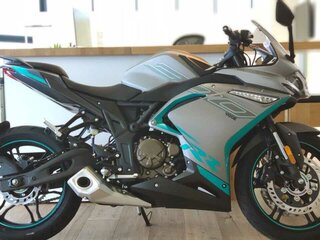 2026 Voge 300RR, серебристый, 368000 рублей, вид 3