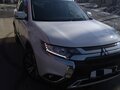 2019 Mitsubishi Outlander III Рестайлинг 3, белый - вид 5