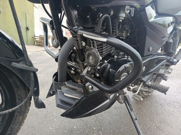 2022 Bajaj Pulsar 180, чёрный, 150000 рублей - вид 3