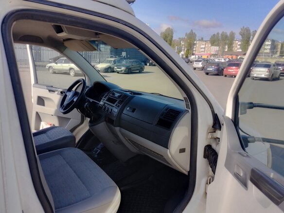 2012 Volkswagen Transporter, белый, 950000 рублей - вид 11