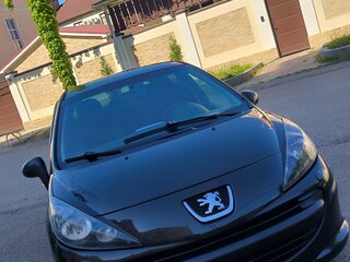 2008 Peugeot 207 I, чёрный, 370000 рублей, вид 2