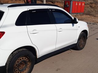 2011 Mitsubishi ASX I, белый, 800000 рублей, вид 5