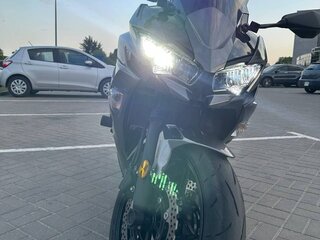 2021 Kawasaki Ninja 650, серый, 679239 рублей, вид 3