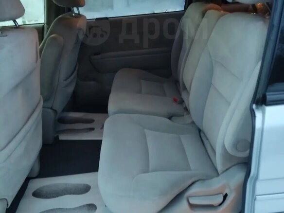 2004 Honda Elysion I, серый, 1660000 рублей - вид 14