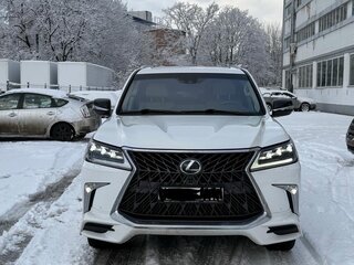 2016 Lexus LX 570 III Рестайлинг 2, белый, 7000000 рублей, вид 4