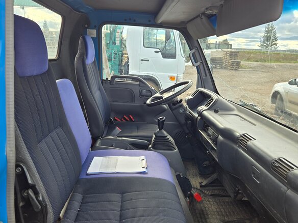 2007 Isuzu Forward (F-Series), синий, 2500000 рублей - вид 15