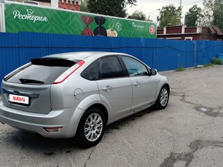 2009 Ford Focus II Рестайлинг, серебристый, 500000 рублей, вид 3