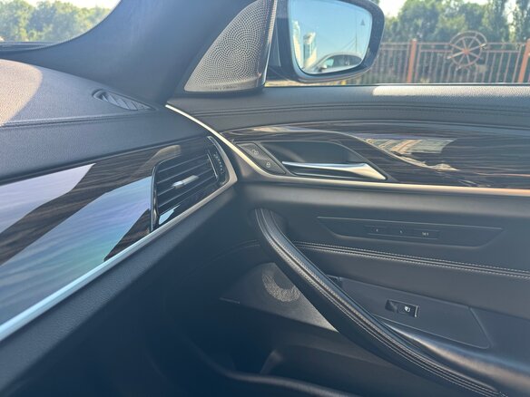 2018 BMW 5 серии M550d xDrive VII (G30/G31/G38), чёрный, 5800000 рублей - вид 12