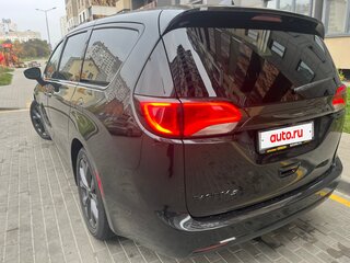 2019 Chrysler Pacifica RU, чёрный, 1900000 рублей, вид 5