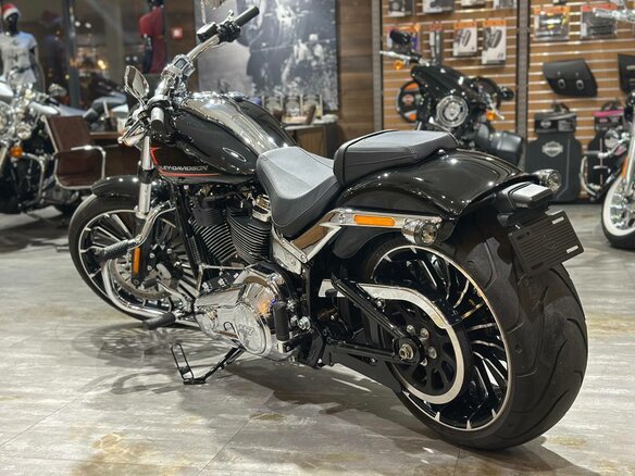 2023 Harley-Davidson Breakout, чёрный, 3250000 рублей - вид 7