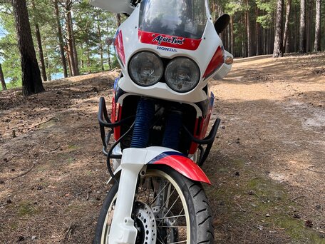 1995 Honda XRV 750 Africa Twin, белый, 350000 рублей, вид 1