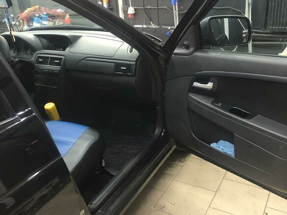 2018 Lada (ВАЗ) Priora I Рестайлинг, чёрный, 750000 рублей - вид 8
