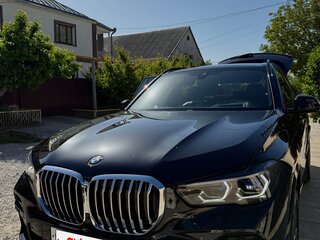 2021 BMW X5 30d IV (G05/G18), чёрный, 8490000 рублей, вид 2