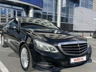 2013 Mercedes-Benz E-Класс 400 IV (W212, S212, C207) Рестайлинг, чёрный, 2000000 рублей, вид 3