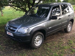 2011 Chevrolet Niva I Рестайлинг, серый, 530000 рублей, вид 1