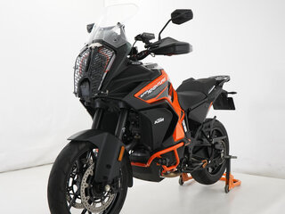 2023 KTM 1290 Super Adventure S, оранжевый, 1600000 рублей, вид 5