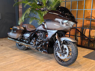 2025 Harley-Davidson CVO Road Glide, чёрный, 6500000 рублей, вид 2