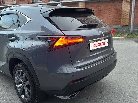 2016 Lexus NX 200 I, серый, 3000000 рублей - вид 3