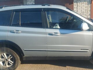 2008 SsangYong Kyron 5-speed I Рестайлинг, серебристый, 520000 рублей, вид 3