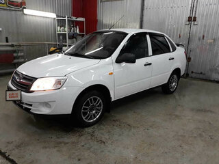 2013 Lada (ВАЗ) Granta I, белый, 600000 рублей, вид 1