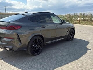 2026 BMW X6 30d III (G06) Рестайлинг, зелёный, 16990000 рублей, вид 3